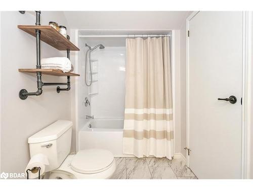 3 Artesian Avenue, Holland Landing, ON - Indoor Photo Showing Bathroom