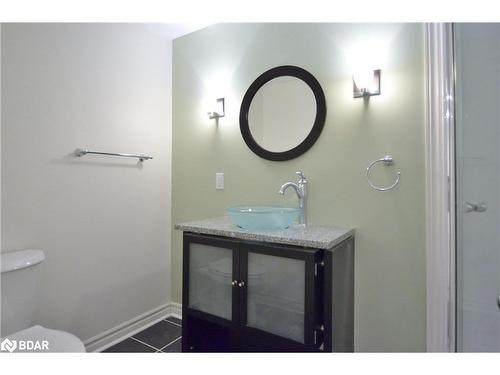 Lower-9 Brown Wood Drive, Barrie, ON - Indoor Photo Showing Bathroom