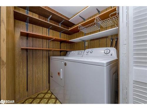 15 Flora Drive, Innisfil, ON - Indoor Photo Showing Laundry Room