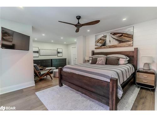 104 Fadine Road, Newmarket, ON - Indoor Photo Showing Bedroom