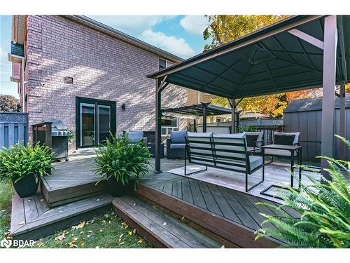 104 Fadine Road, Newmarket, ON - Outdoor With Deck Patio Veranda With Exterior