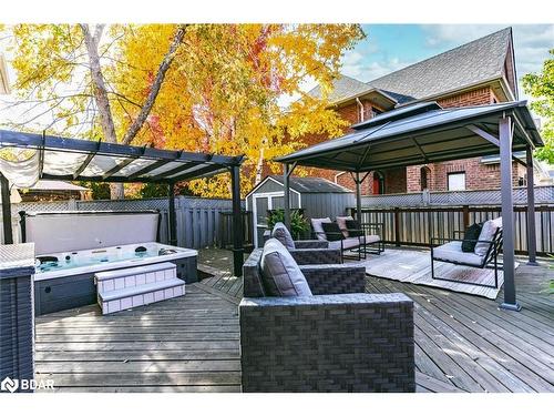 104 Fadine Road, Newmarket, ON - Outdoor With Deck Patio Veranda