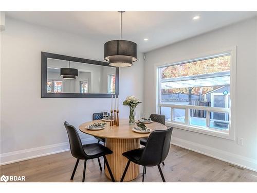 104 Fadine Road, Newmarket, ON - Indoor Photo Showing Dining Room