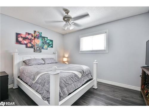 2 Walker Avenue, Orillia, ON - Indoor Photo Showing Bedroom