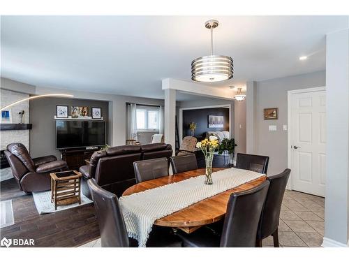 501 Grove Street E, Barrie, ON - Indoor Photo Showing Dining Room