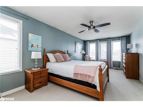 501 Grove Street E, Barrie, ON - Indoor Photo Showing Bedroom