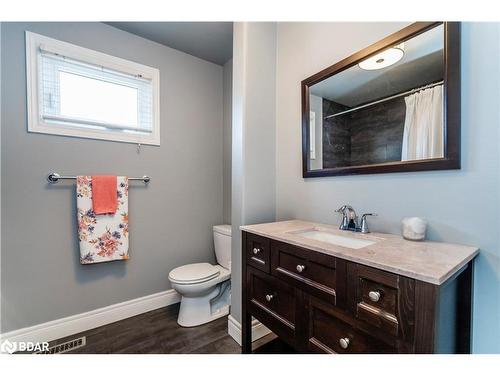 501 Grove Street E, Barrie, ON - Indoor Photo Showing Bathroom