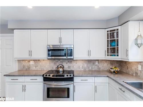 501 Grove Street E, Barrie, ON - Indoor Photo Showing Kitchen