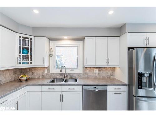 501 Grove Street E, Barrie, ON - Indoor Photo Showing Kitchen With Double Sink