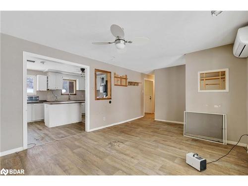 220 Margaret Street Street, Stayner, ON - Indoor Photo Showing Kitchen