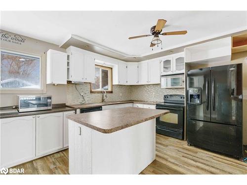 220 Margaret Street Street, Stayner, ON - Indoor Photo Showing Kitchen