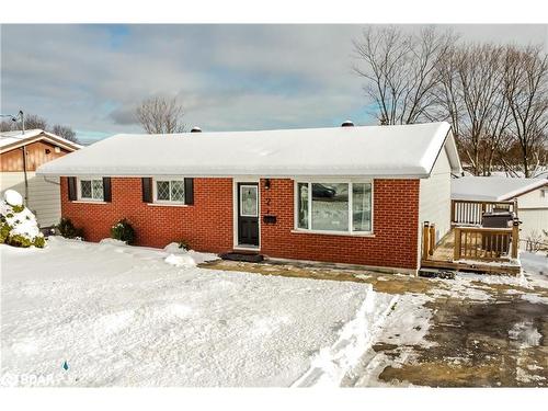 2 Walker Avenue, Orillia, ON - Outdoor