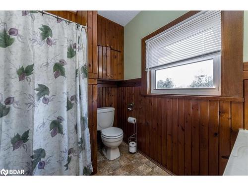 236787 13 Grey Road, Clarksburg, ON - Indoor Photo Showing Bathroom