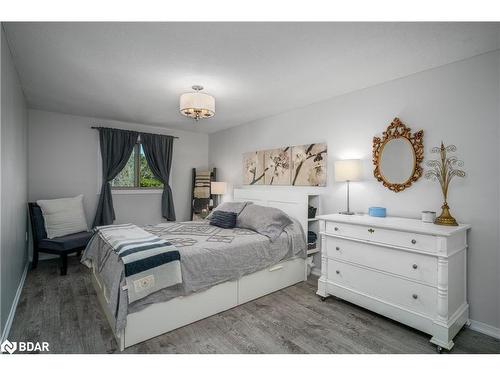 36-2 Sawmill Road, Barrie, ON - Indoor Photo Showing Bedroom