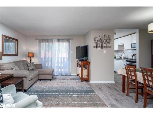 36-2 Sawmill Road, Barrie, ON - Indoor Photo Showing Living Room