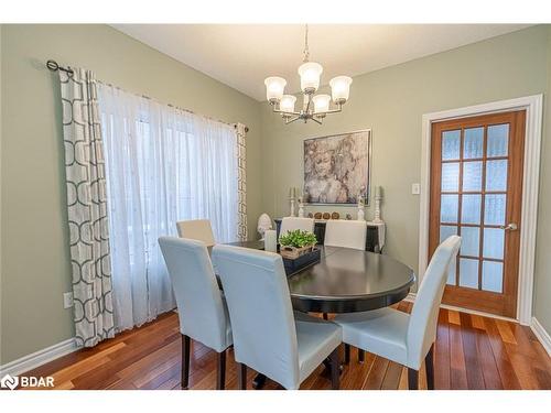 25 Serena Lane, Barrie, ON - Indoor Photo Showing Dining Room