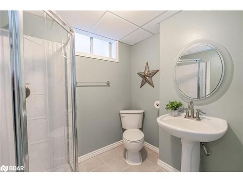 25 Serena Lane, Barrie, ON - Indoor Photo Showing Bathroom