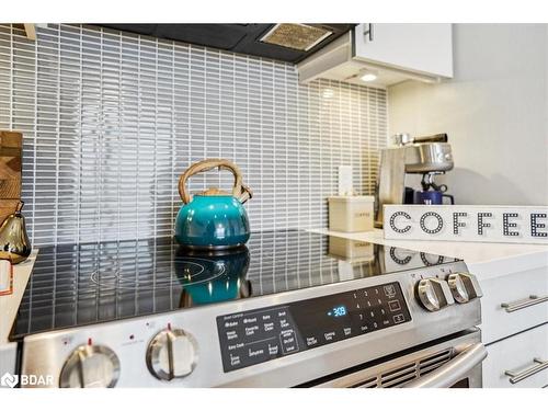 410-375 Sea Ray Avenue, Innisfil, ON - Indoor Photo Showing Laundry Room