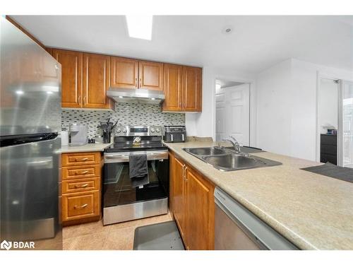 2063-3047 Finch Avenue W, Toronto, ON - Indoor Photo Showing Kitchen With Double Sink