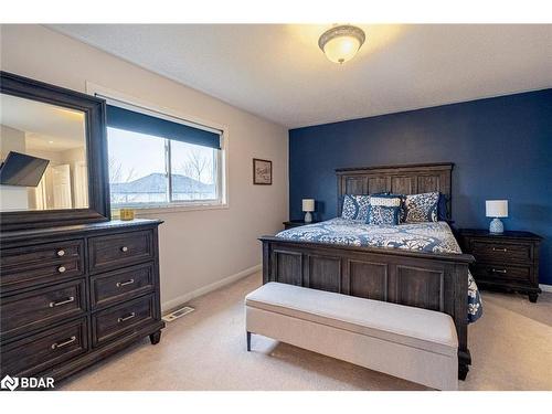 13 Bird Street, Barrie, ON - Indoor Photo Showing Bedroom