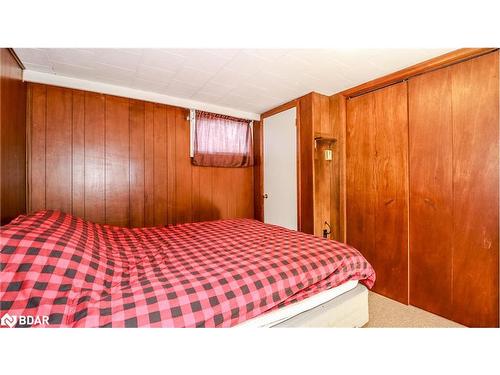 65 Strabane Avenue, Barrie, ON - Indoor Photo Showing Bedroom