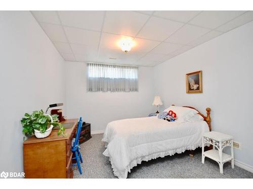 263 Dock Road, Barrie, ON - Indoor Photo Showing Bedroom