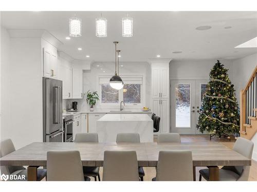 942 Essa Road, Barrie, ON - Indoor Photo Showing Dining Room