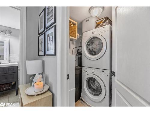 25-137 Sydenham Wells, Barrie, ON - Indoor Photo Showing Laundry Room