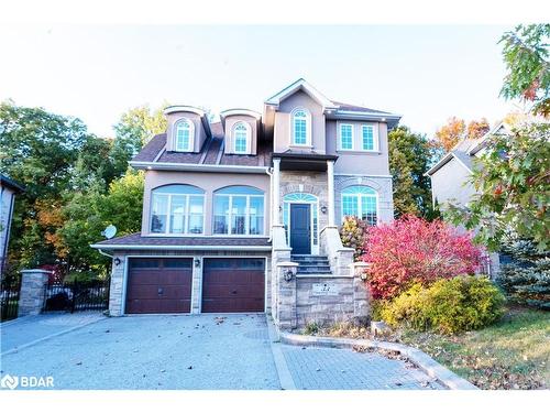 33 Cumming Drive, Barrie, ON - Outdoor With Facade