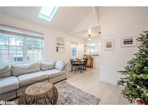 203 Southview Road, Barrie, ON - Indoor Photo Showing Living Room