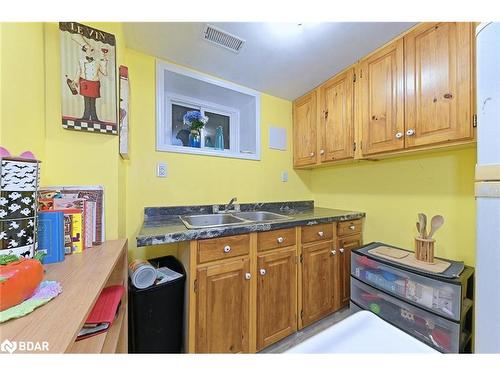 12 Mackenzie Drive, Georgetown, ON - Indoor Photo Showing Kitchen With Double Sink