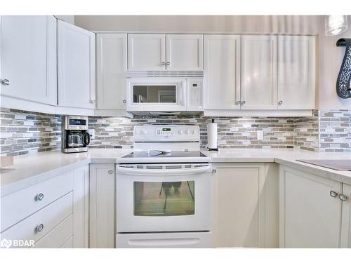 3012-750 Johnston Park Avenue, Collingwood, ON - Indoor Photo Showing Kitchen