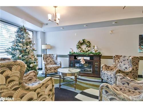 3012-750 Johnston Park Avenue, Collingwood, ON - Indoor Photo Showing Living Room