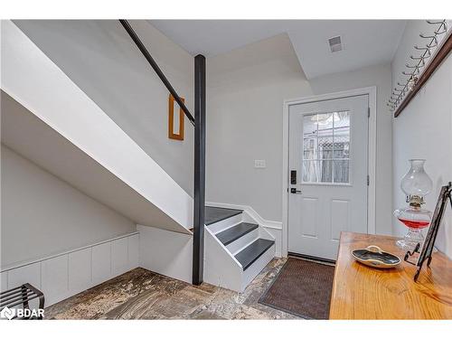 7187 Beach Drive, Washago, ON - Indoor Photo Showing Other Room