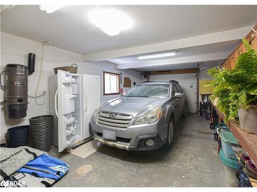 7187 Beach Drive, Washago, ON - Indoor Photo Showing Garage