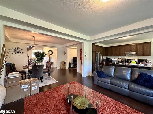 396 Equestrian Way, Cambridge, ON - Indoor Photo Showing Living Room