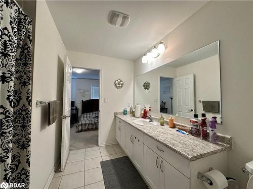 396 Equestrian Way, Cambridge, ON - Indoor Photo Showing Bathroom