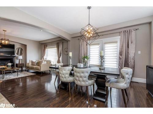 49 Hamilton Drive, Newmarket, ON - Indoor Photo Showing Dining Room