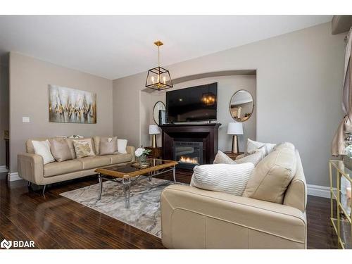 49 Hamilton Drive, Newmarket, ON - Indoor Photo Showing Living Room With Fireplace