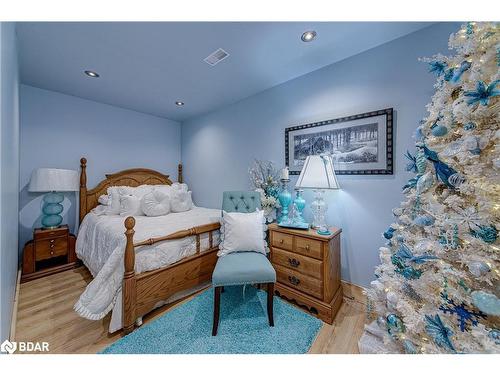 11 Nevis Ridge Drive, Oro-Medonte, ON - Indoor Photo Showing Bedroom