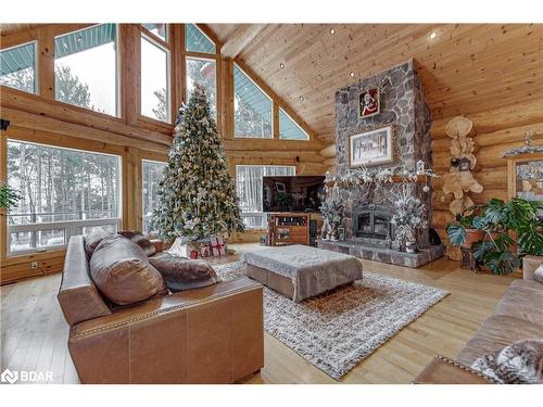 11 Nevis Ridge Drive, Oro-Medonte, ON - Indoor Photo Showing Living Room With Fireplace