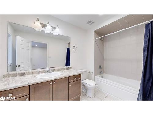 18-755 Linden Drive, Cambridge, ON - Indoor Photo Showing Bathroom