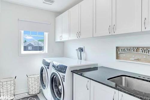 17 Chambery Street, Bracebridge, ON - Indoor Photo Showing Laundry Room