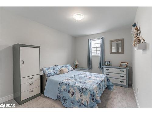 61 Quinn Forest Drive, Bracebridge, ON - Indoor Photo Showing Bedroom