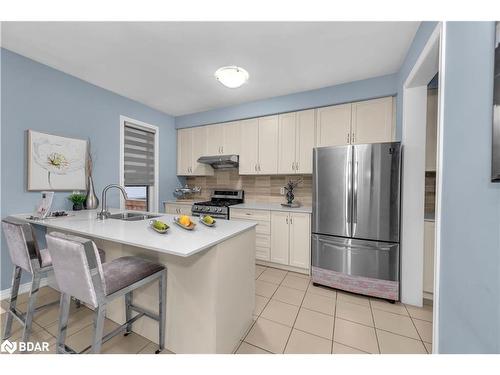 10 Fruitvale Circle Circle, Brampton, ON - Indoor Photo Showing Kitchen With Stainless Steel Kitchen With Double Sink