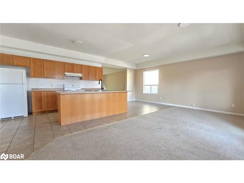 344 Edgehill Drive, Barrie, ON - Indoor Photo Showing Kitchen