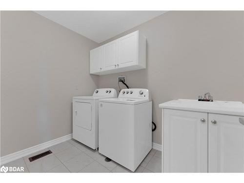 82 Ferragine Crescent, Bradford West Gwillimbury, ON - Indoor Photo Showing Laundry Room