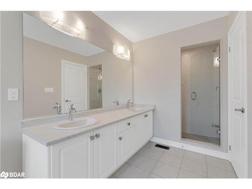 82 Ferragine Crescent, Bradford West Gwillimbury, ON - Indoor Photo Showing Bathroom