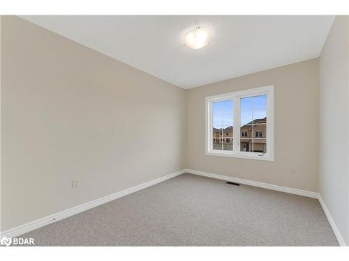 82 Ferragine Crescent, Bradford West Gwillimbury, ON - Indoor Photo Showing Other Room