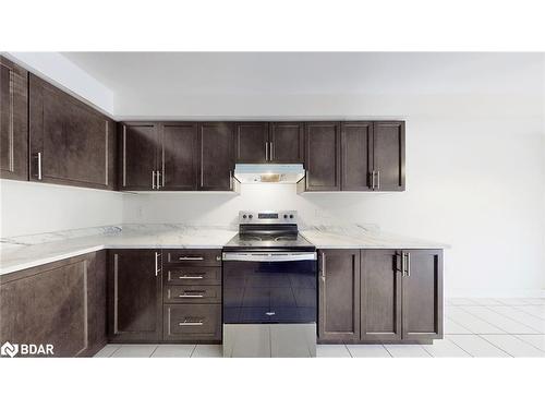 23-755 Linden Drive, Cambridge, ON - Indoor Photo Showing Kitchen